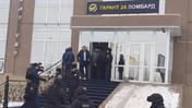 Задержание у здания ломбарда